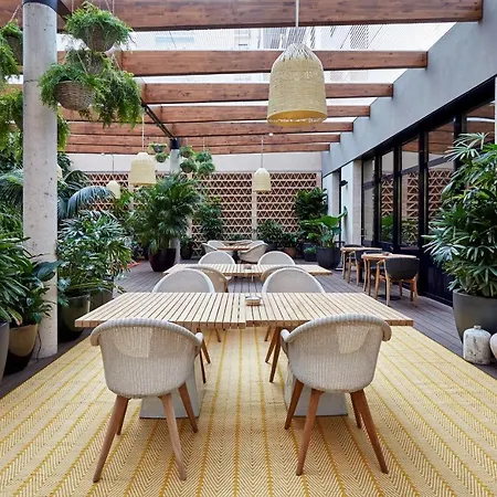Radisson Blu 1882 Hotel, Sagrada Familia Hotel 4*