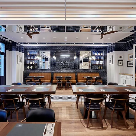 Radisson Blu 1882 Hotel, Sagrada Familia 4*