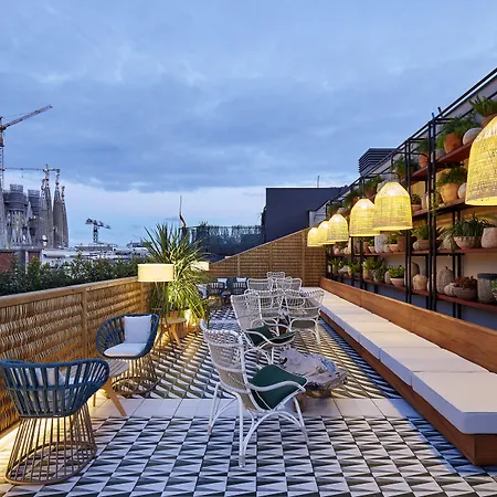 ホテル Radisson Blu 1882 Hotel, Sagrada Familia 4*